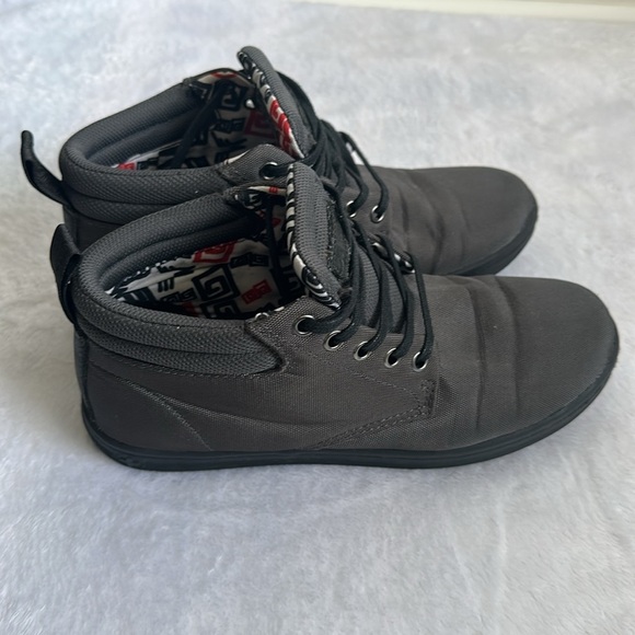 Dr. Martens‎ Air Wair Gray Belmont Canvas Skater Sneaker Chukka Boot 8 - Picture 1 of 10